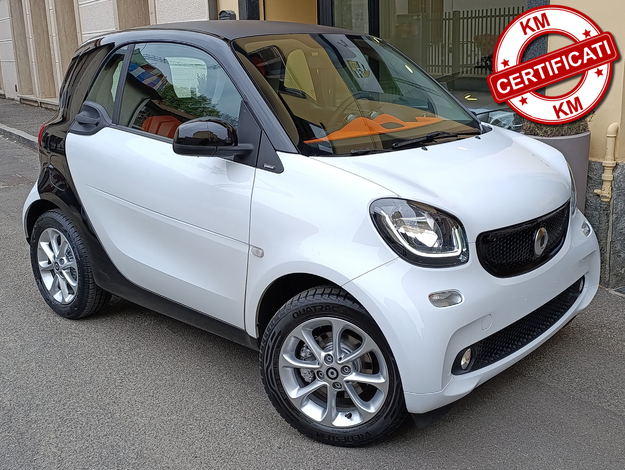Smart Fortwo 1.0 Passion 71cv km 15.000 - immagine 13
