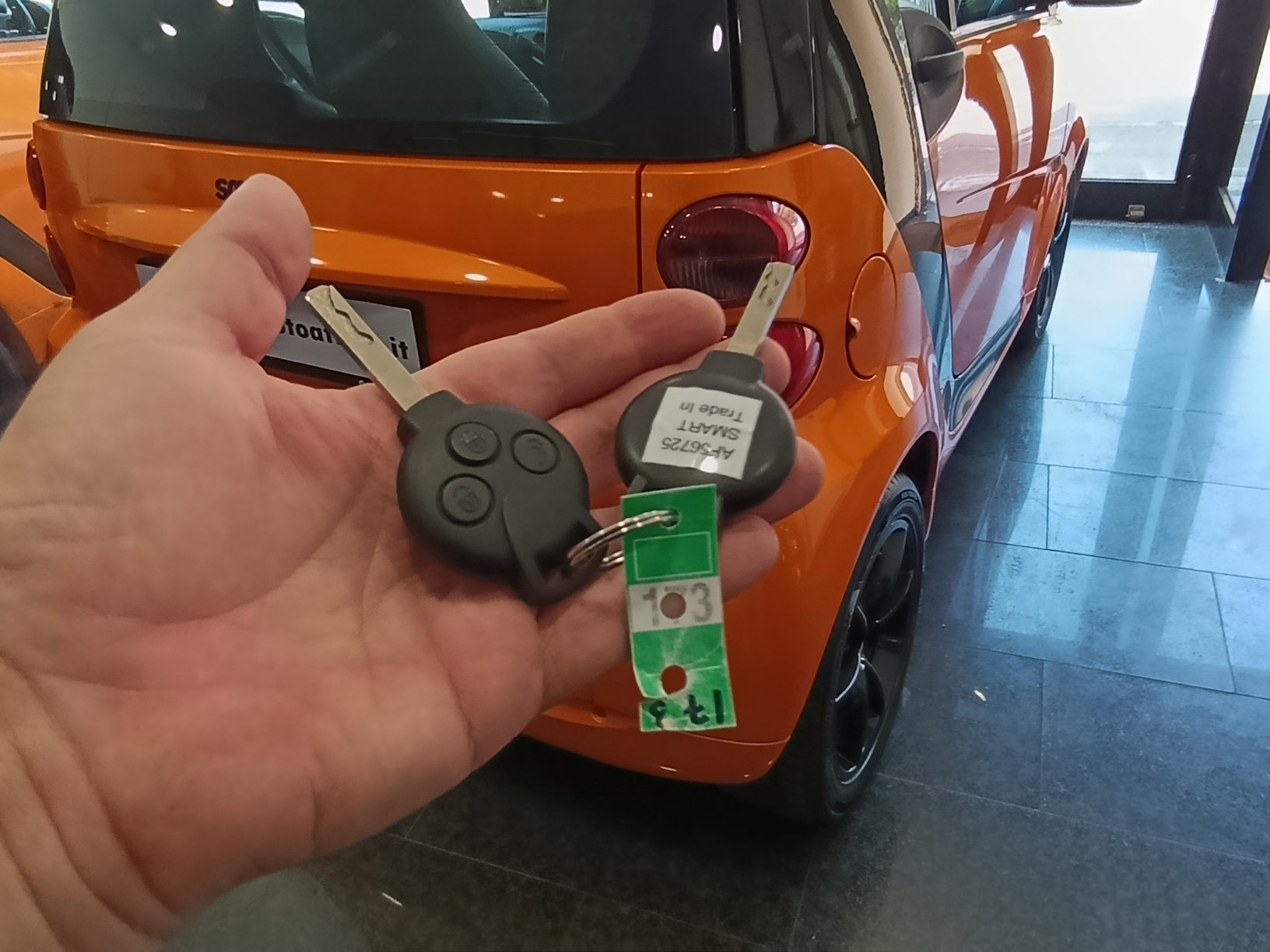 Smart Fortwo 1.0 71cv Night Orange 1 di 99 - immagine 34