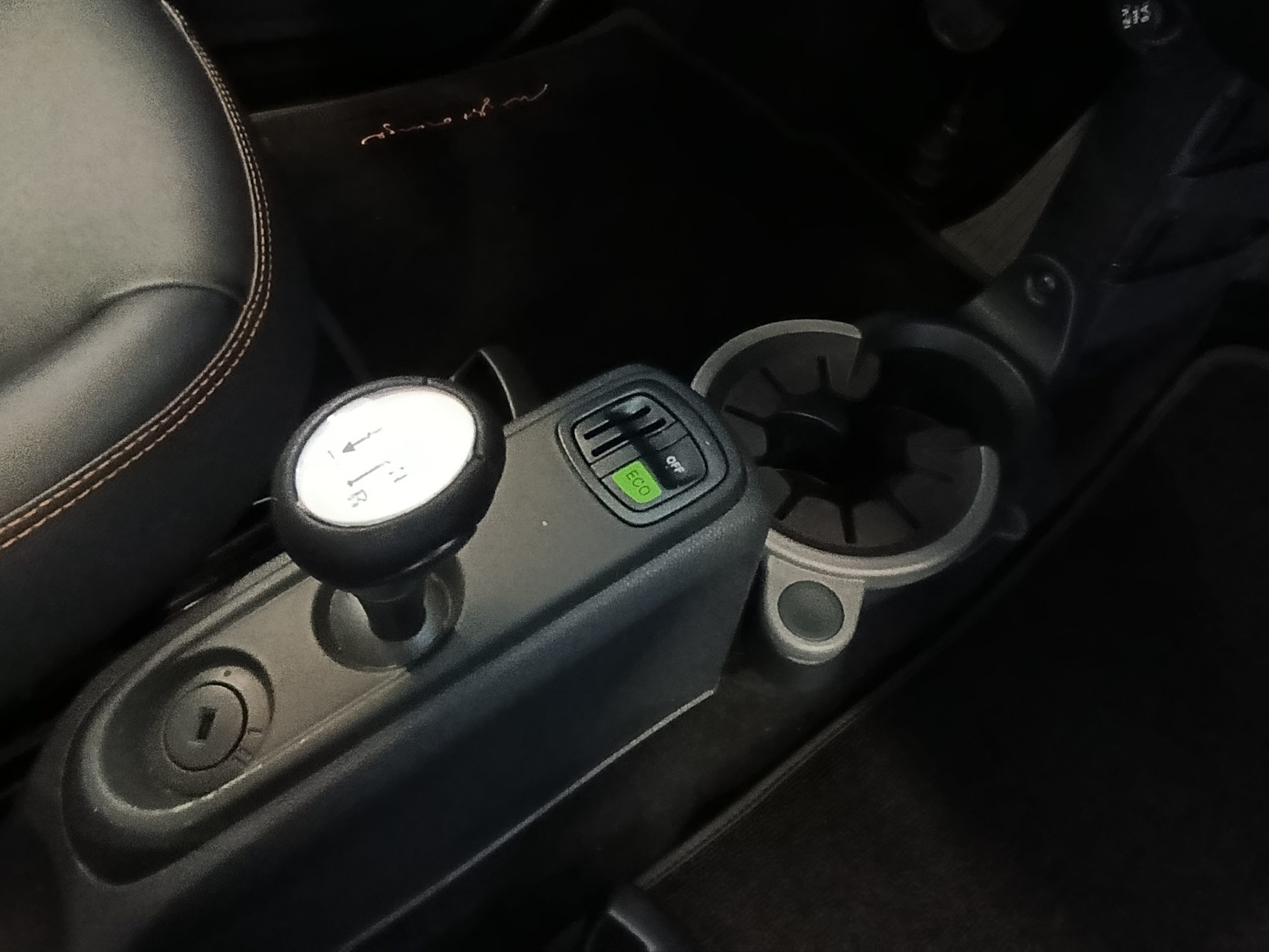 Smart Fortwo 1.0 71cv Night Orange 1 di 99 - immagine 33