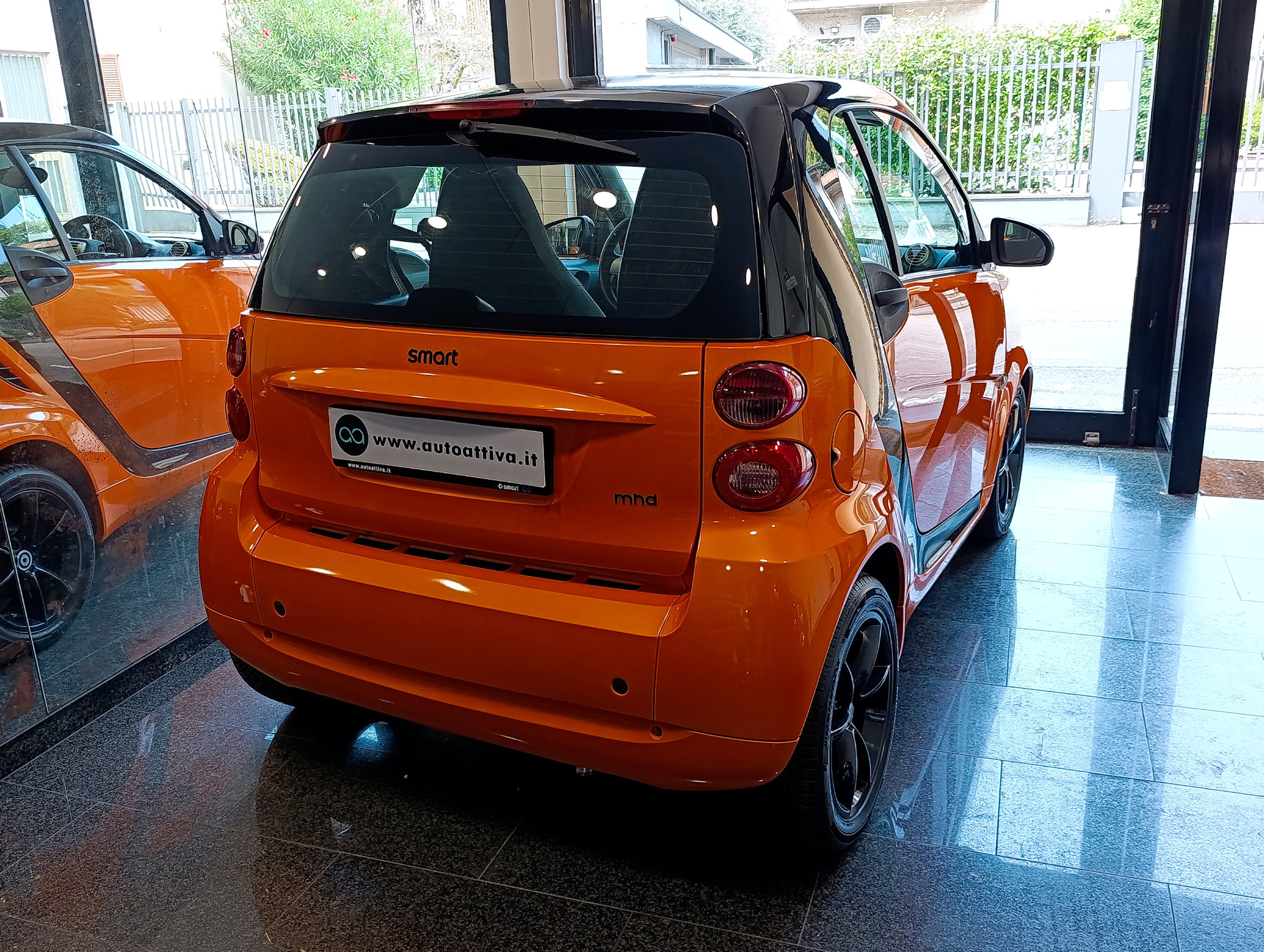 Smart Fortwo 1.0 71cv Night Orange 1 di 99 - immagine 28