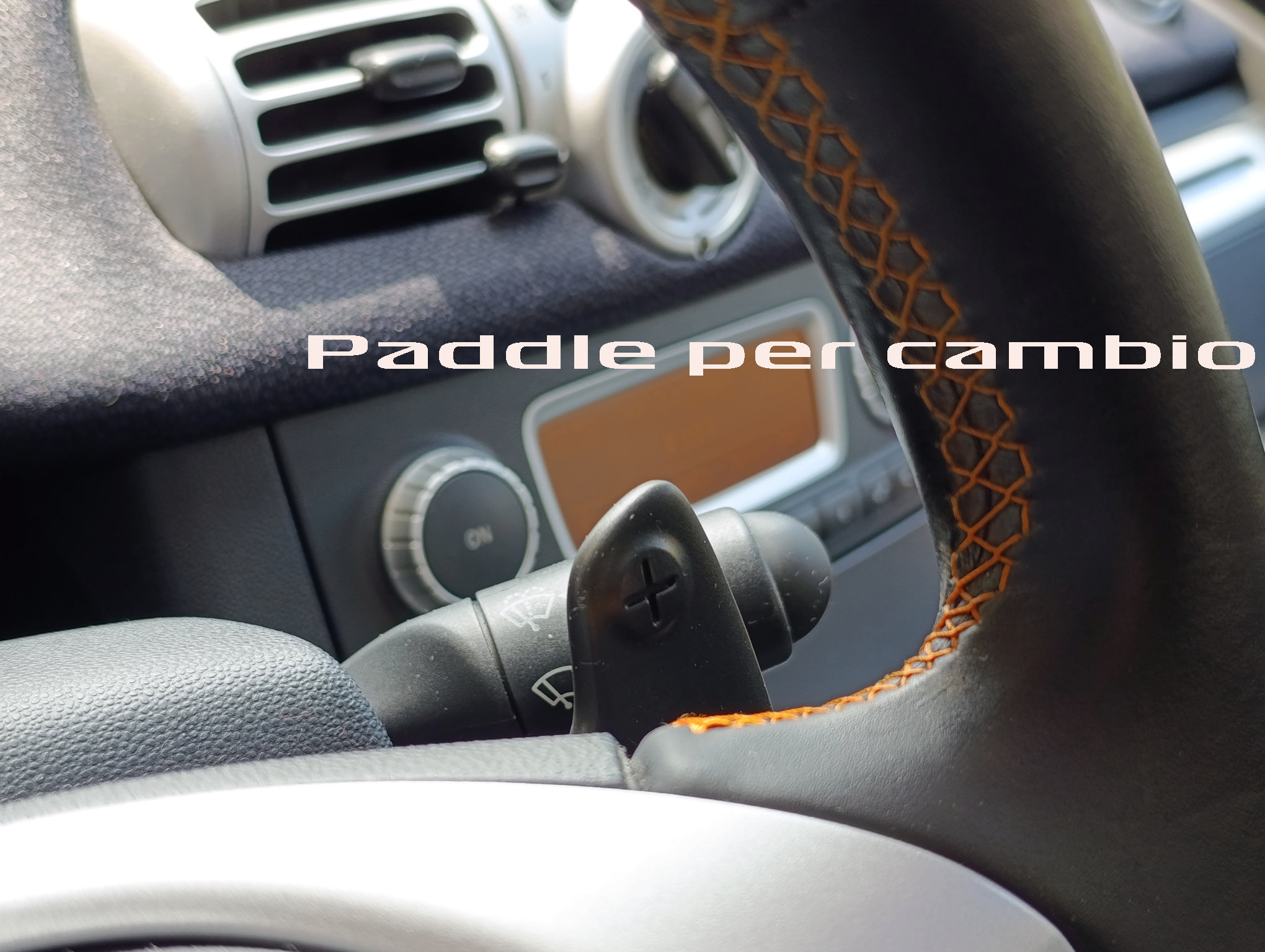 Smart Fortwo 1.0 71cv Night Orange 1 di 99 - immagine 22