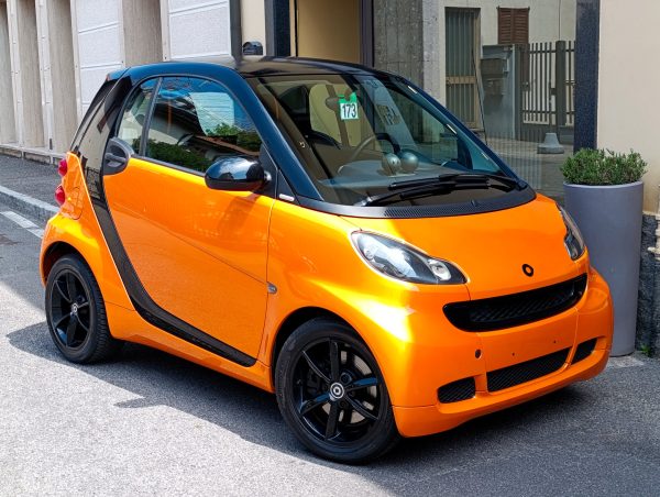 Smart Fortwo 1.0 71cv Night Orange 1 di 99