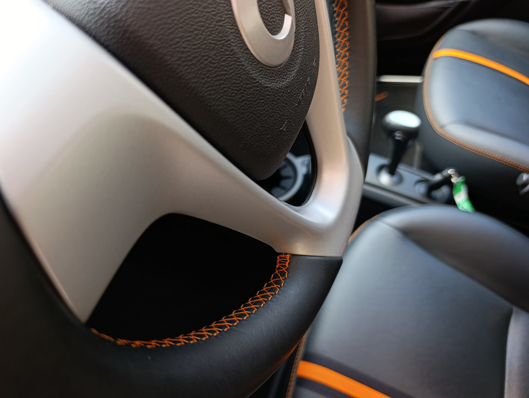Smart Fortwo 1.0 71cv Night Orange 1 di 99 - immagine 11
