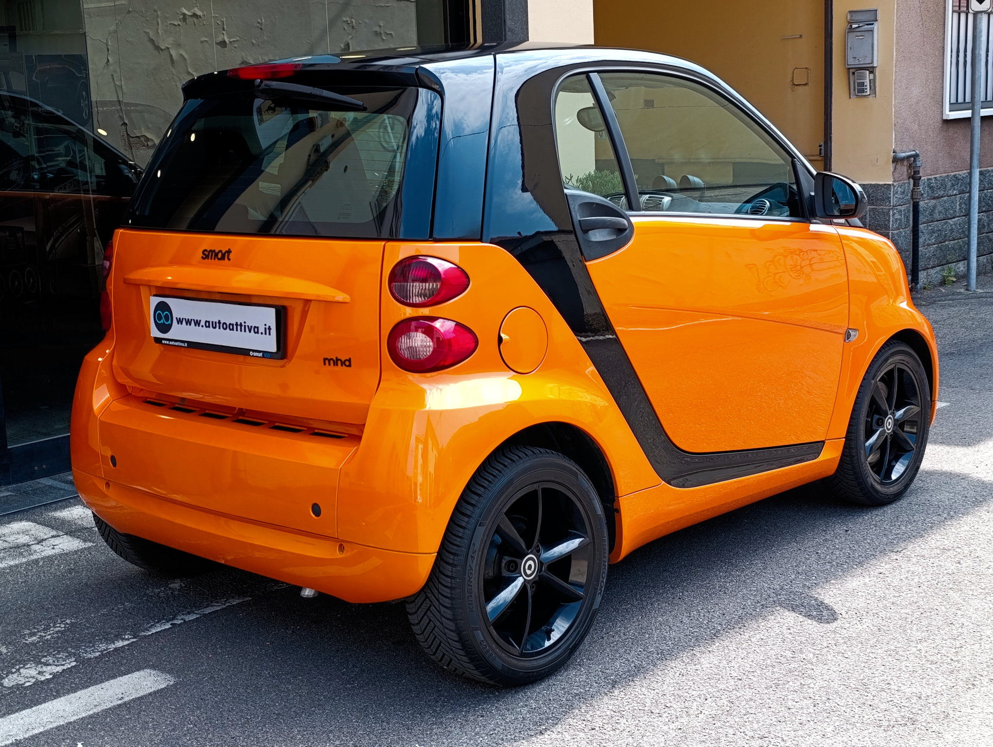 Smart Fortwo 1.0 71cv Night Orange 1 di 99 - immagine 7