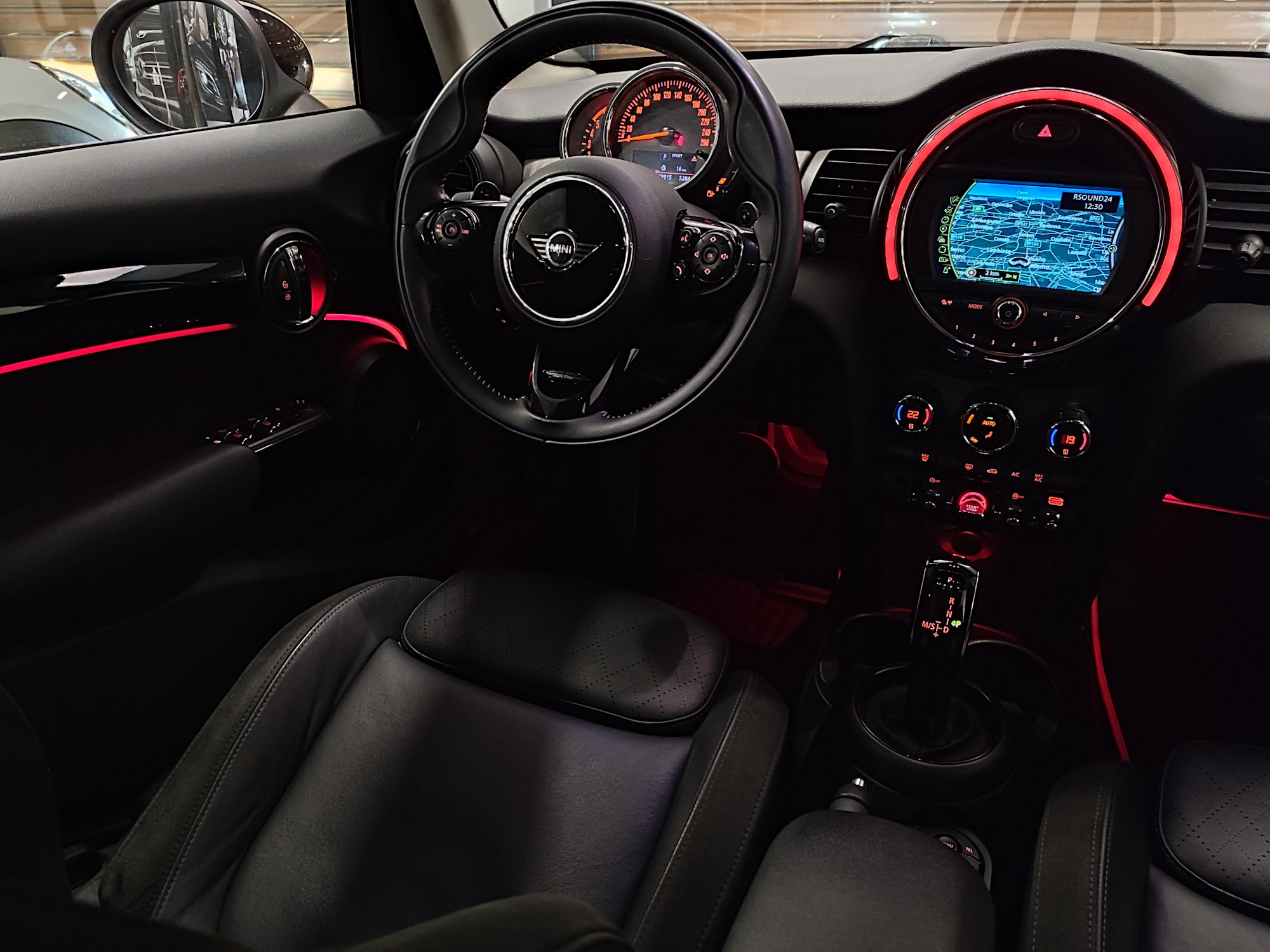 Mini Cooper SD 5p 2.0 Hype auto Pack Works 170cv - immagine 11