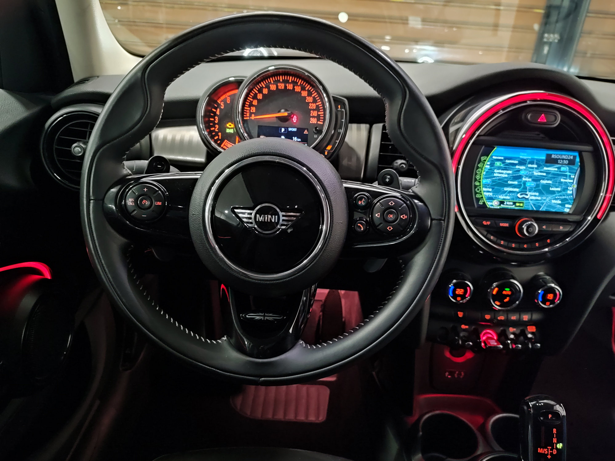 Mini Cooper SD 5p 2.0 Hype auto Pack Works 170cv - immagine 13