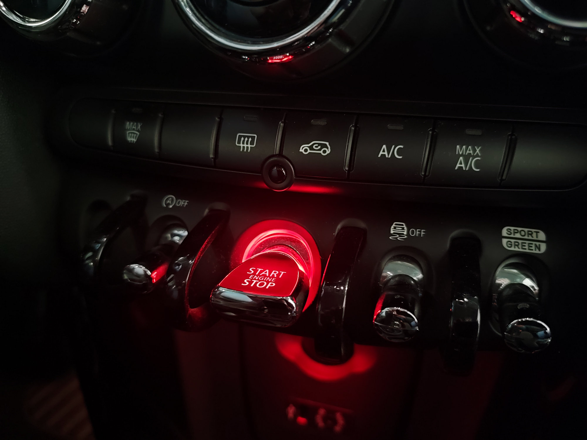 Mini Cooper SD 5p 2.0 Hype auto Pack Works 170cv - immagine 23
