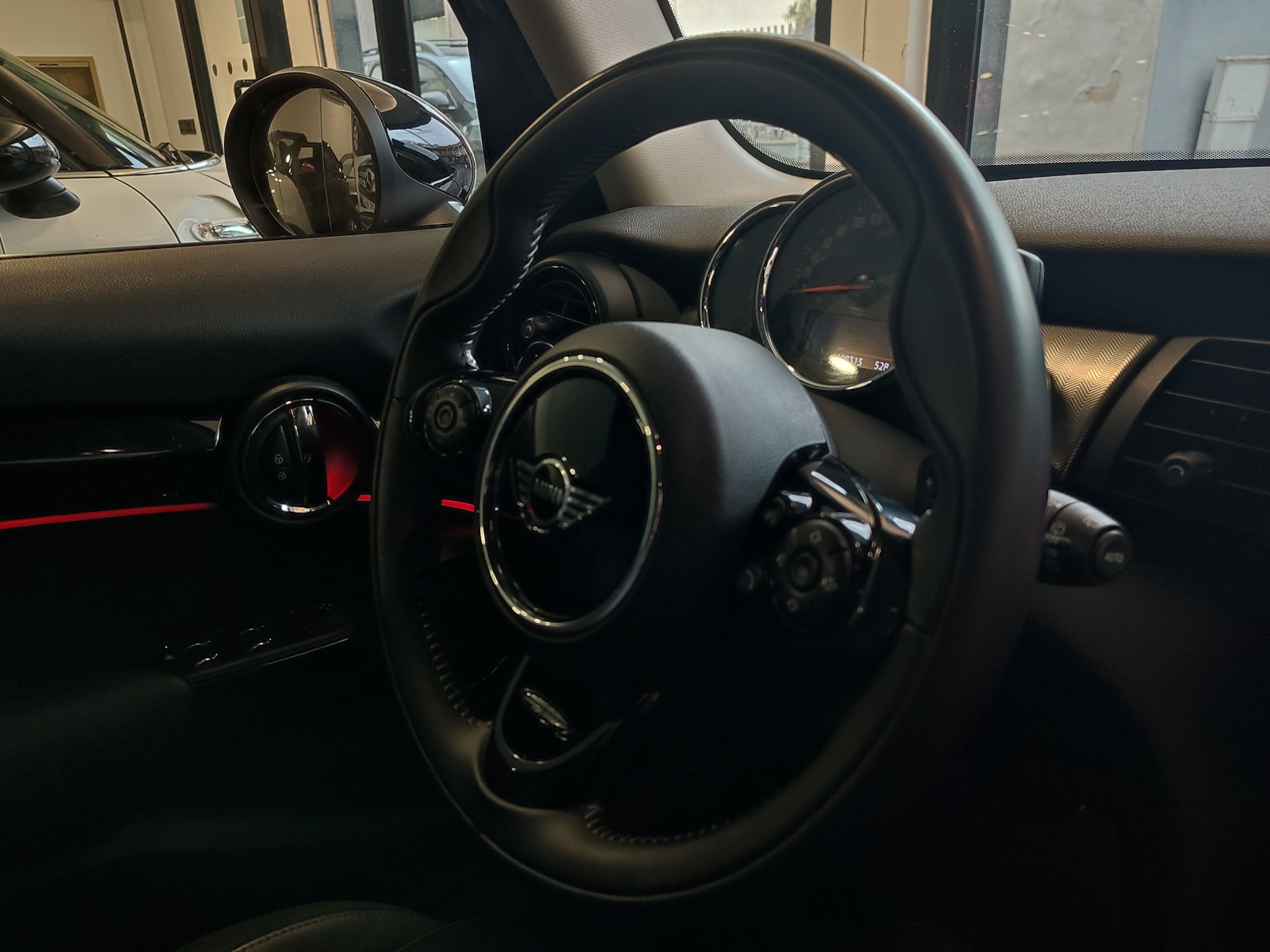 Mini Cooper SD 5p 2.0 Hype auto Pack Works 170cv - immagine 24