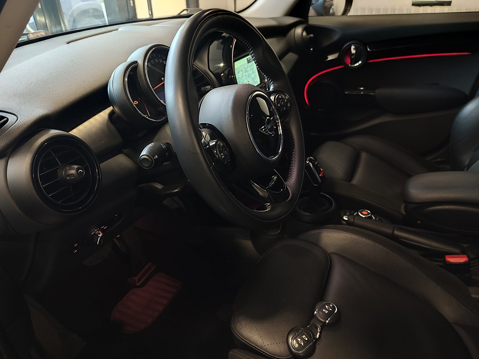 Mini Cooper SD 5p 2.0 Hype auto Pack Works 170cv - immagine 27