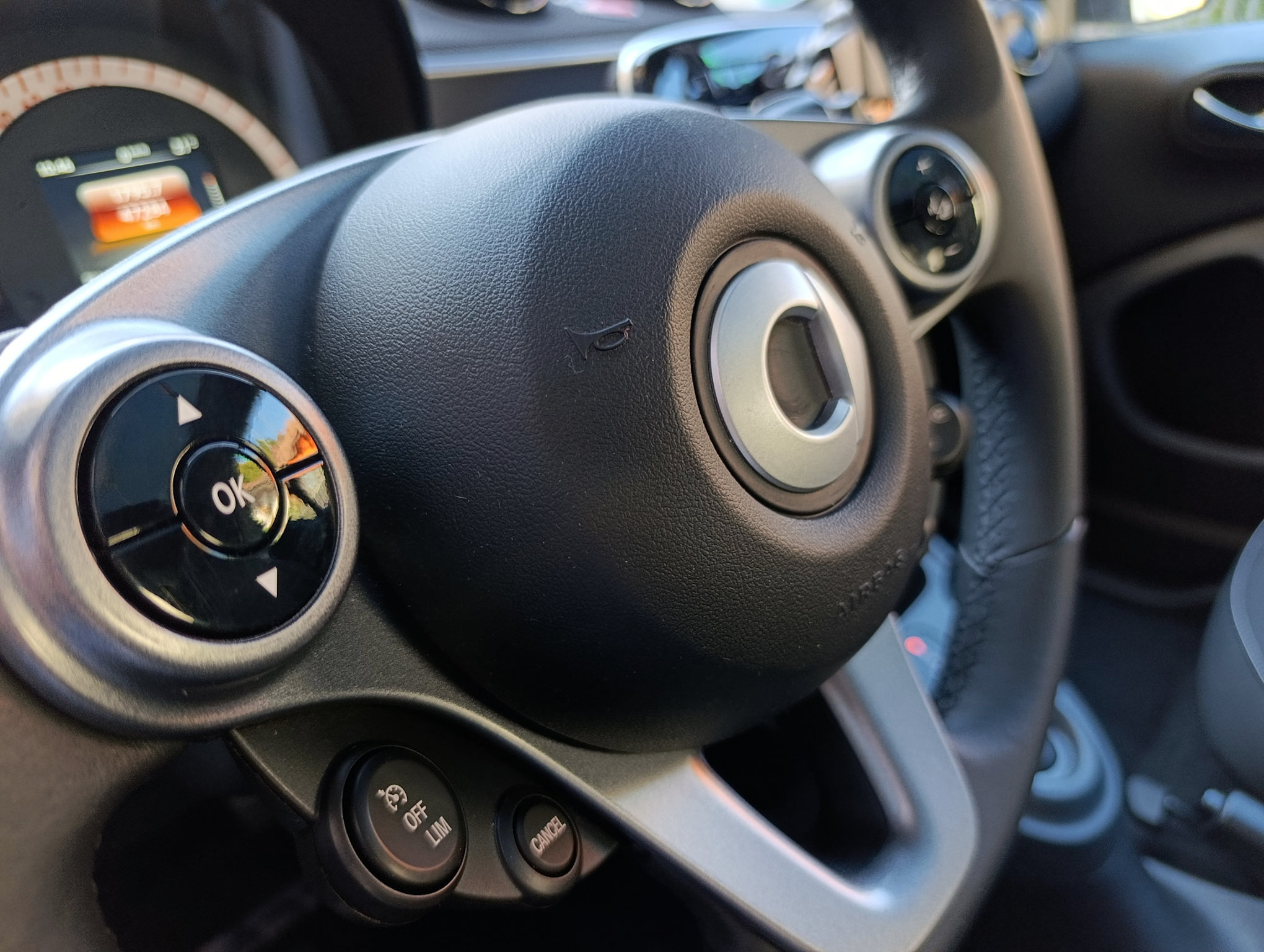 Smart Fortwo 1.0 Passion aut. Iva Esposta - immagine 19