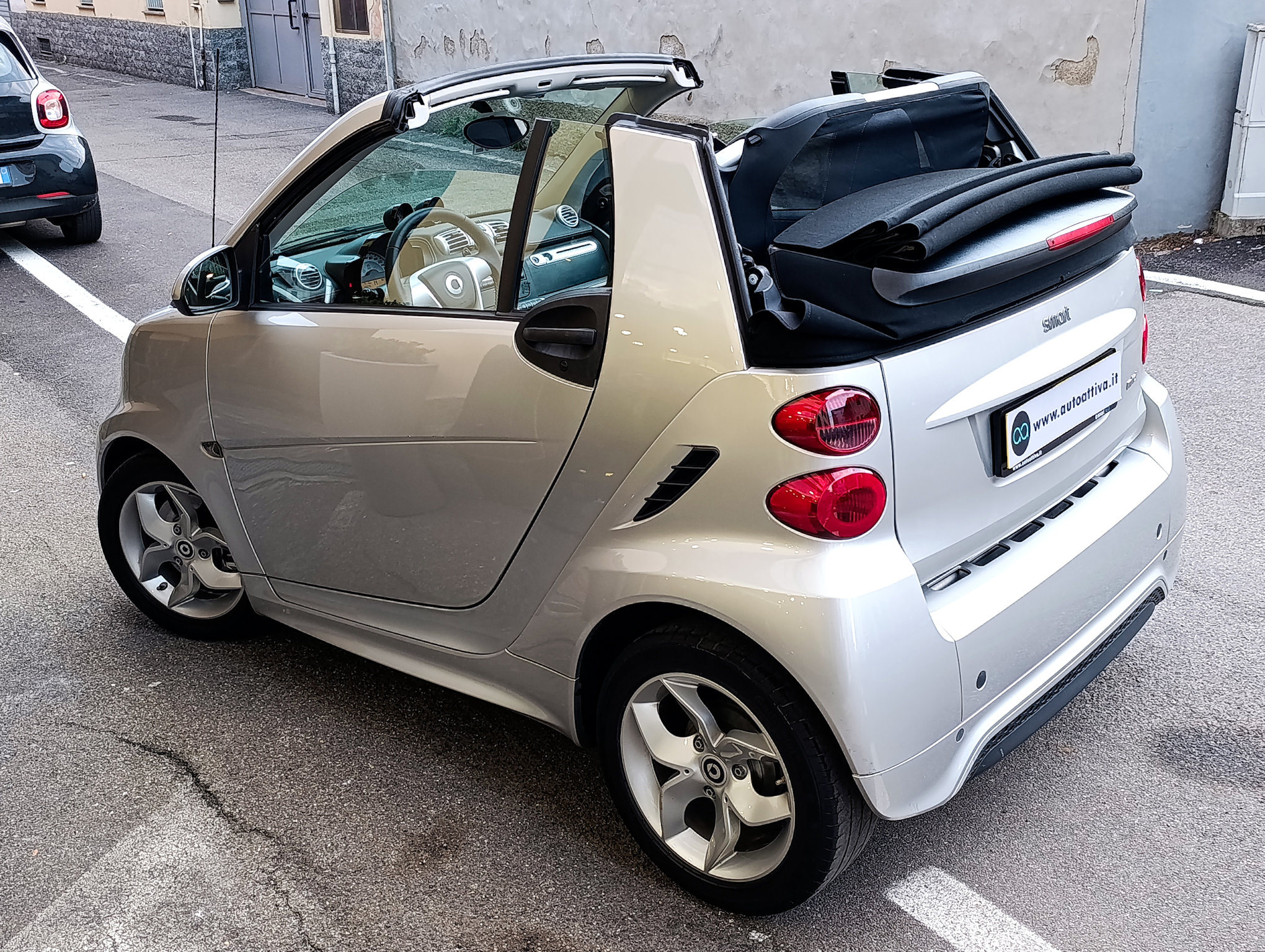 Smart Fortwo Cabrio 1.0 71cv City Beam edizione 1/100 - immagine 35