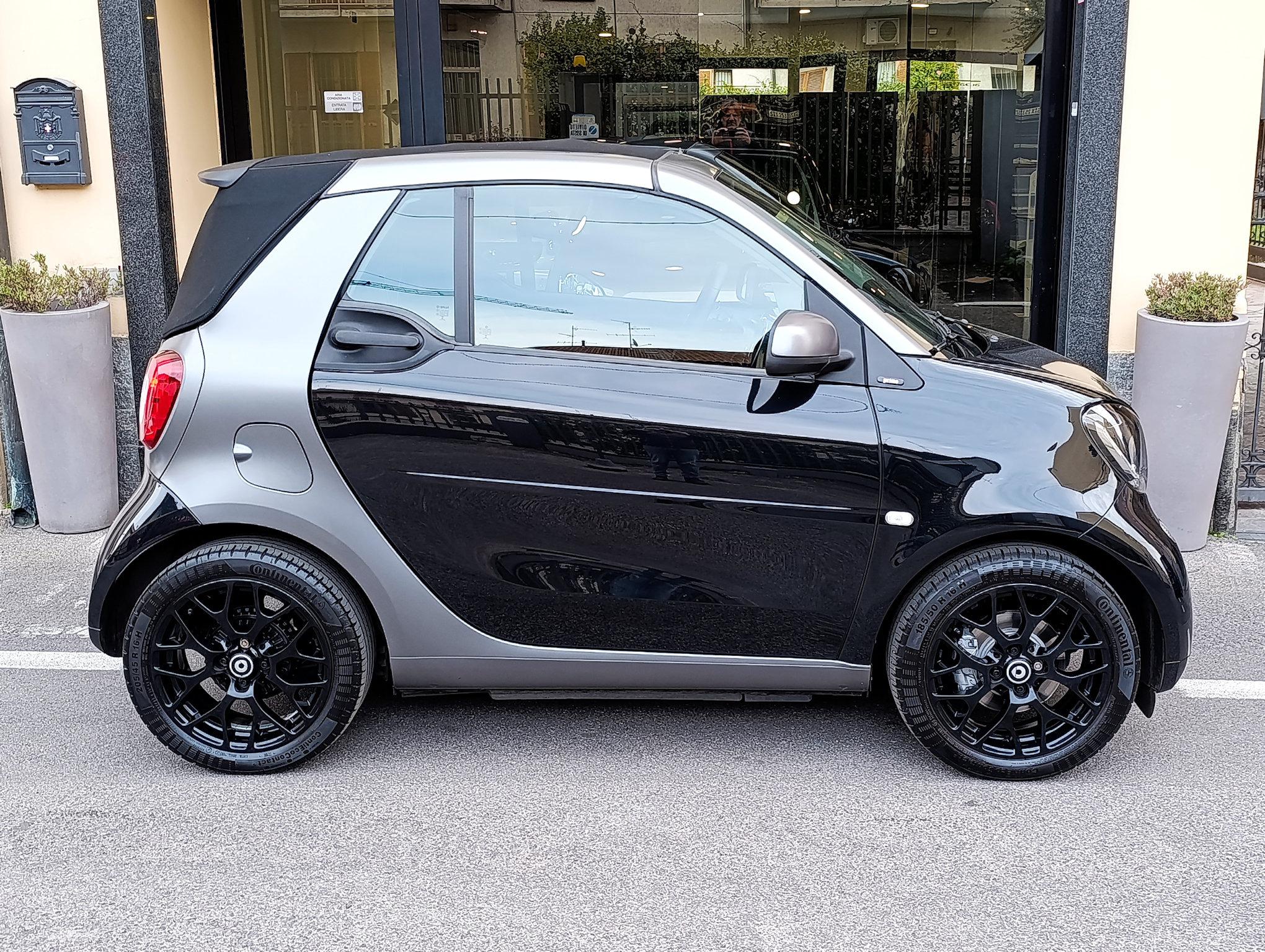 Smart Fortwo 0.9 90cv Turbo Cabrio Prime pack Sport - immagine 43