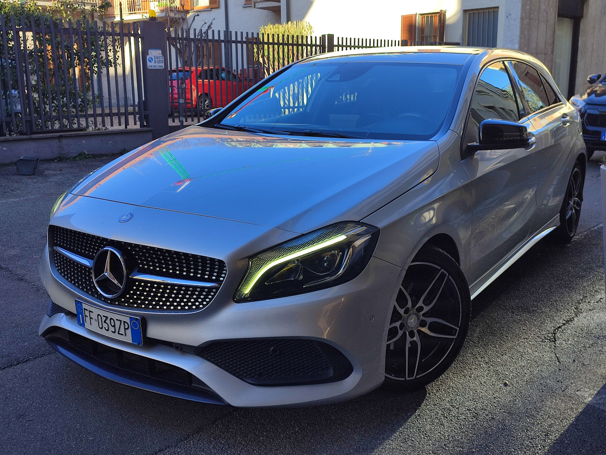 Mercedes-Benz Classe A 200d aut. Premium 4Matic - immagine 31