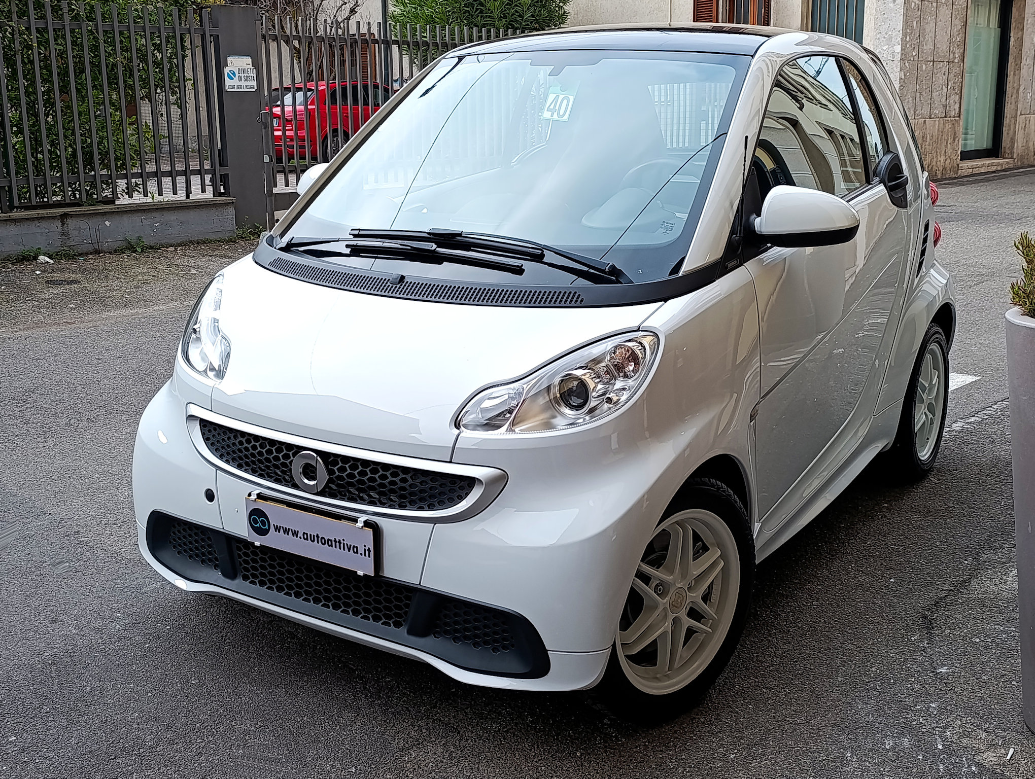 Smart Fortwo 1.0 71cv MHD Brabus Style - immagine 27