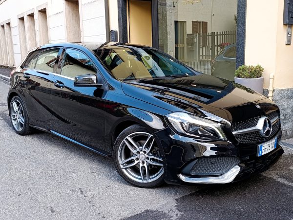 Mercedes-Benz Classe A 180d Premium AMG Restyling