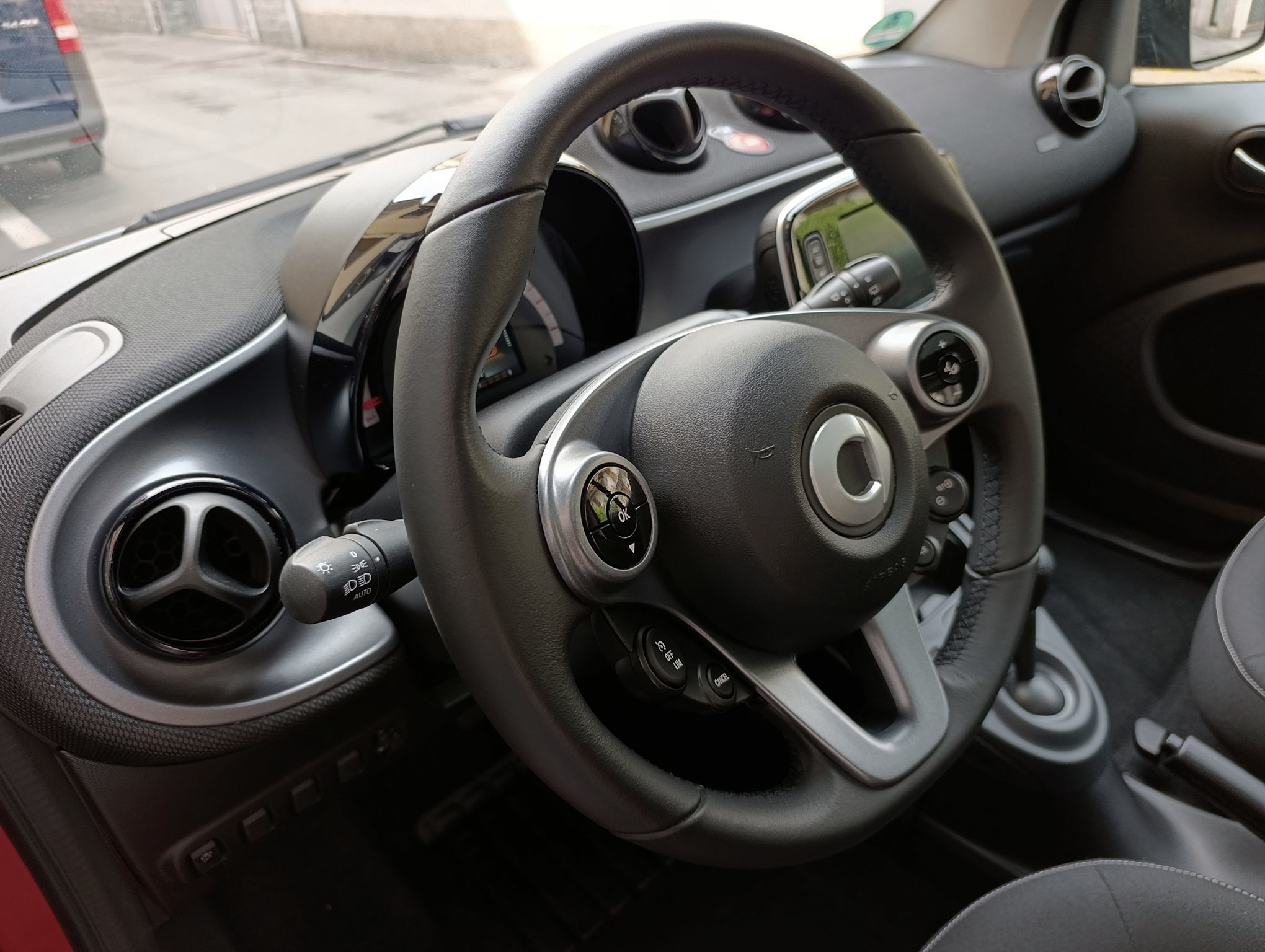 Smart Fortwo 1.0 71cv Passion aut. 2019 - immagine 11