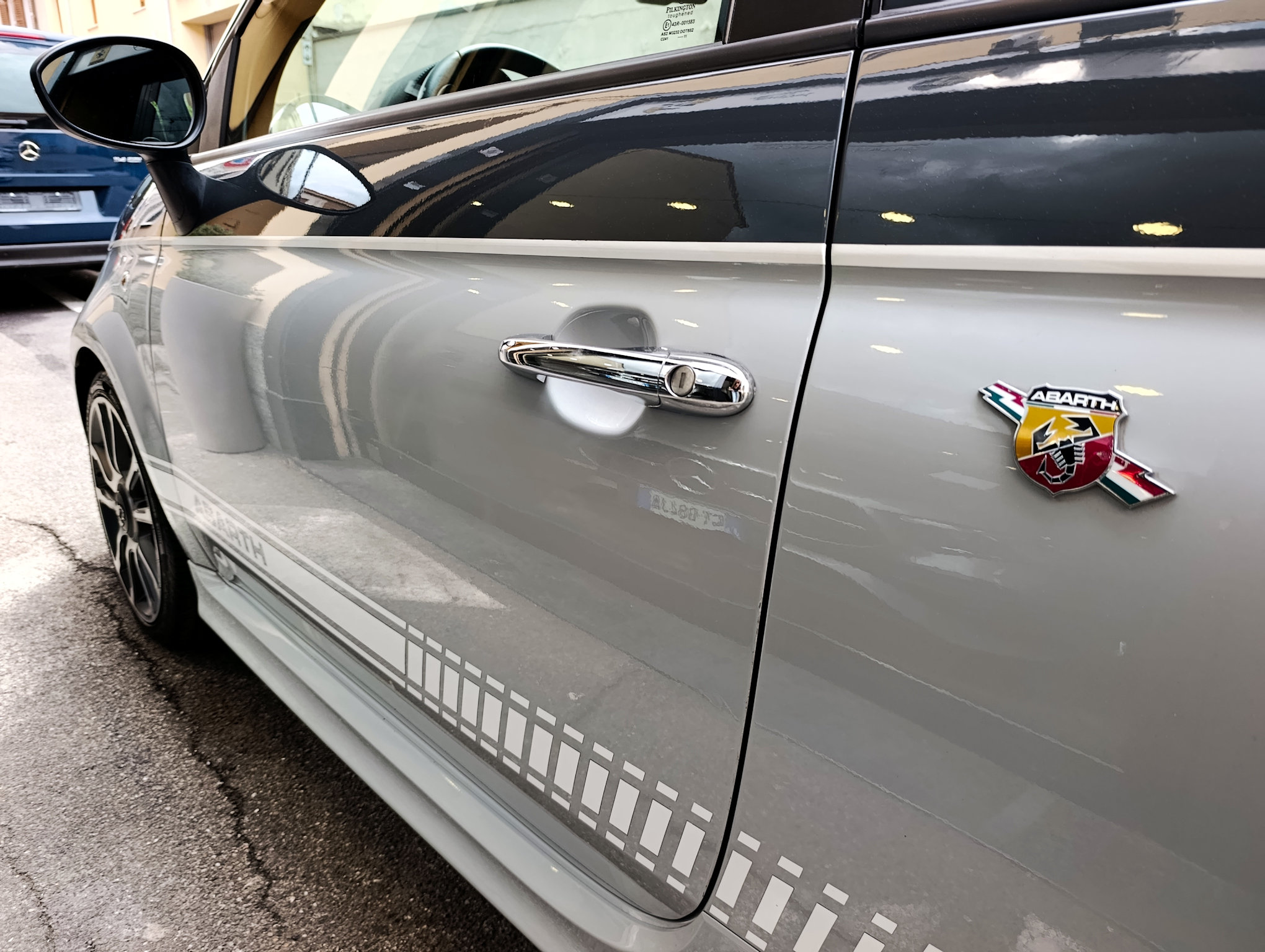 Abarth 500 t-jet Cabriolet 1.4 T jet Bicolor - immagine 14