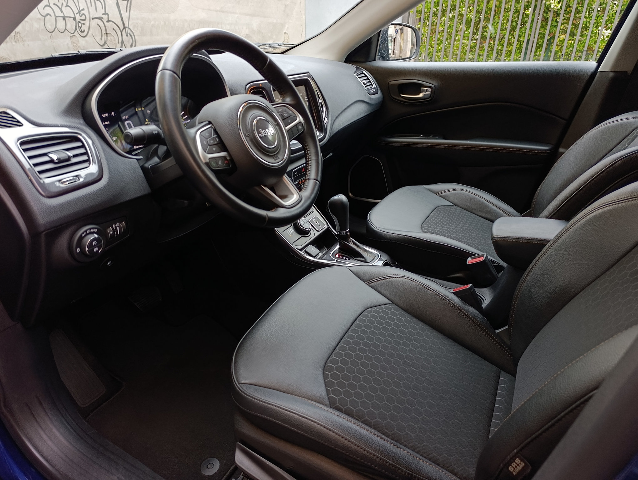 Jeep Compass 4x3 Limited 1.3 T4 130 cv Hybrid phev - immagine 11