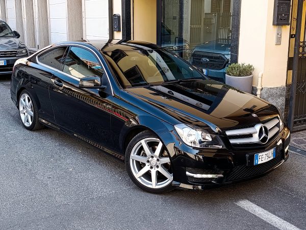 Mercedes-Benz Classe C 220 Coupè Avantgarde AMG Edition