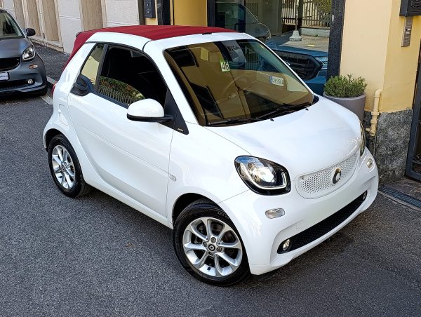 Smart Fortwo 1.0 71cv Passion Cabriolet aut. Capote Rossa
