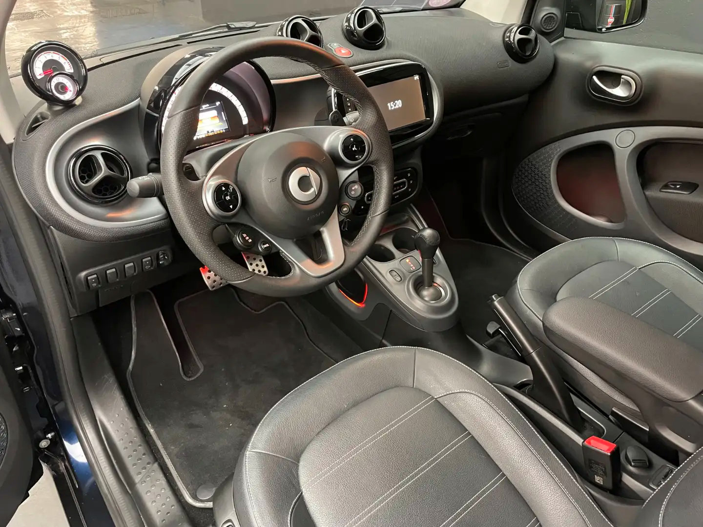 Smart Fortwo 0.9 90cv Turbo ParisBlue Prime aut. - immagine 17