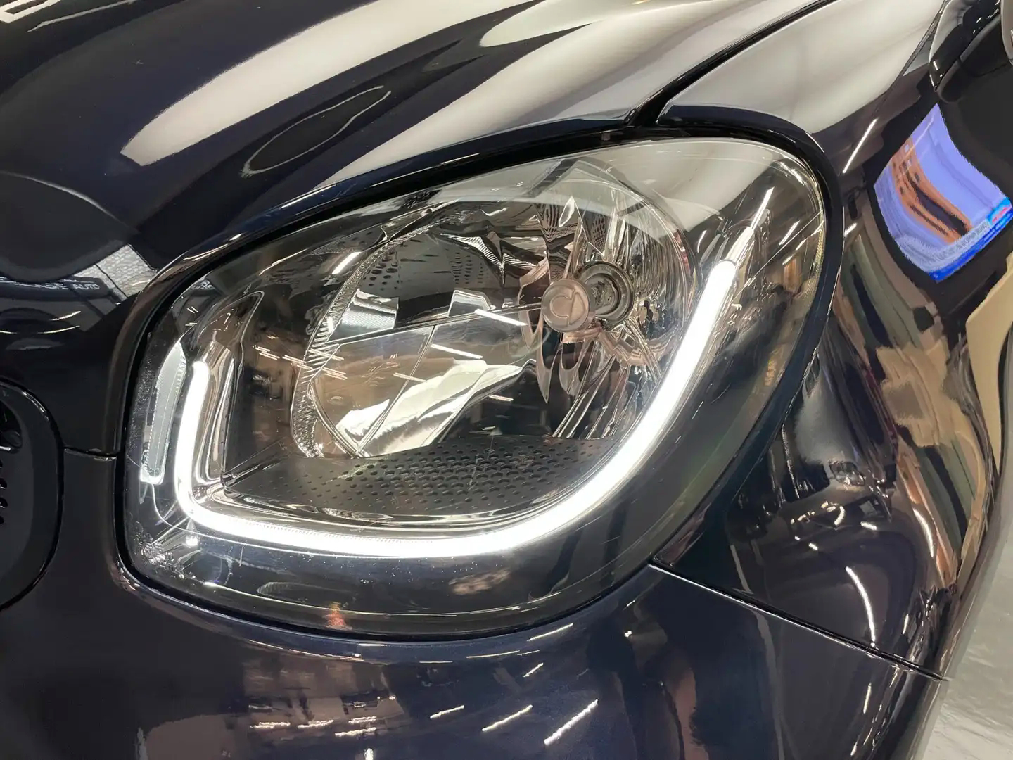 Smart Fortwo 0.9 90cv Turbo ParisBlue Prime aut. - immagine 30