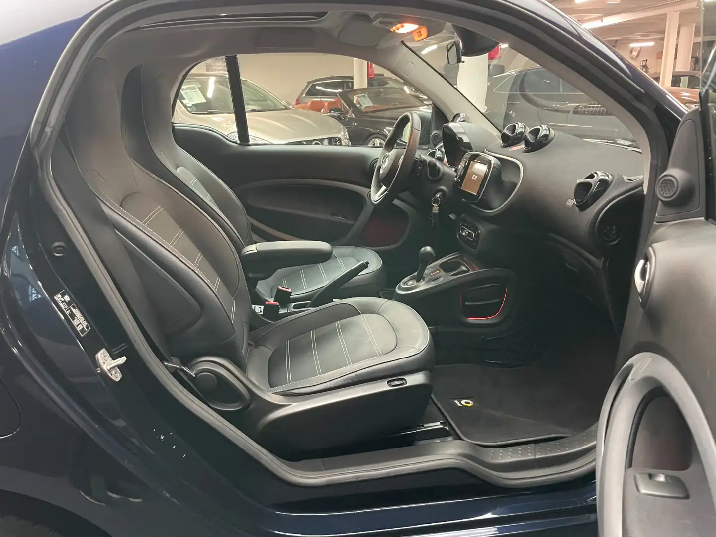 Smart Fortwo 0.9 90cv Turbo ParisBlue Prime aut. - immagine 37