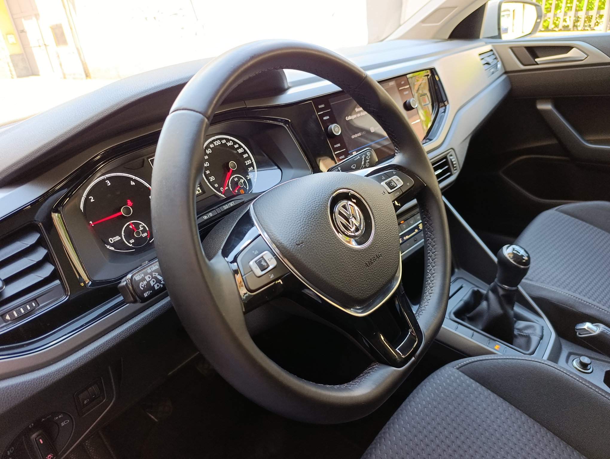 Volkswagen Polo 1.6 TDI 80cv 5 porte bluemotion tech - immagine 22