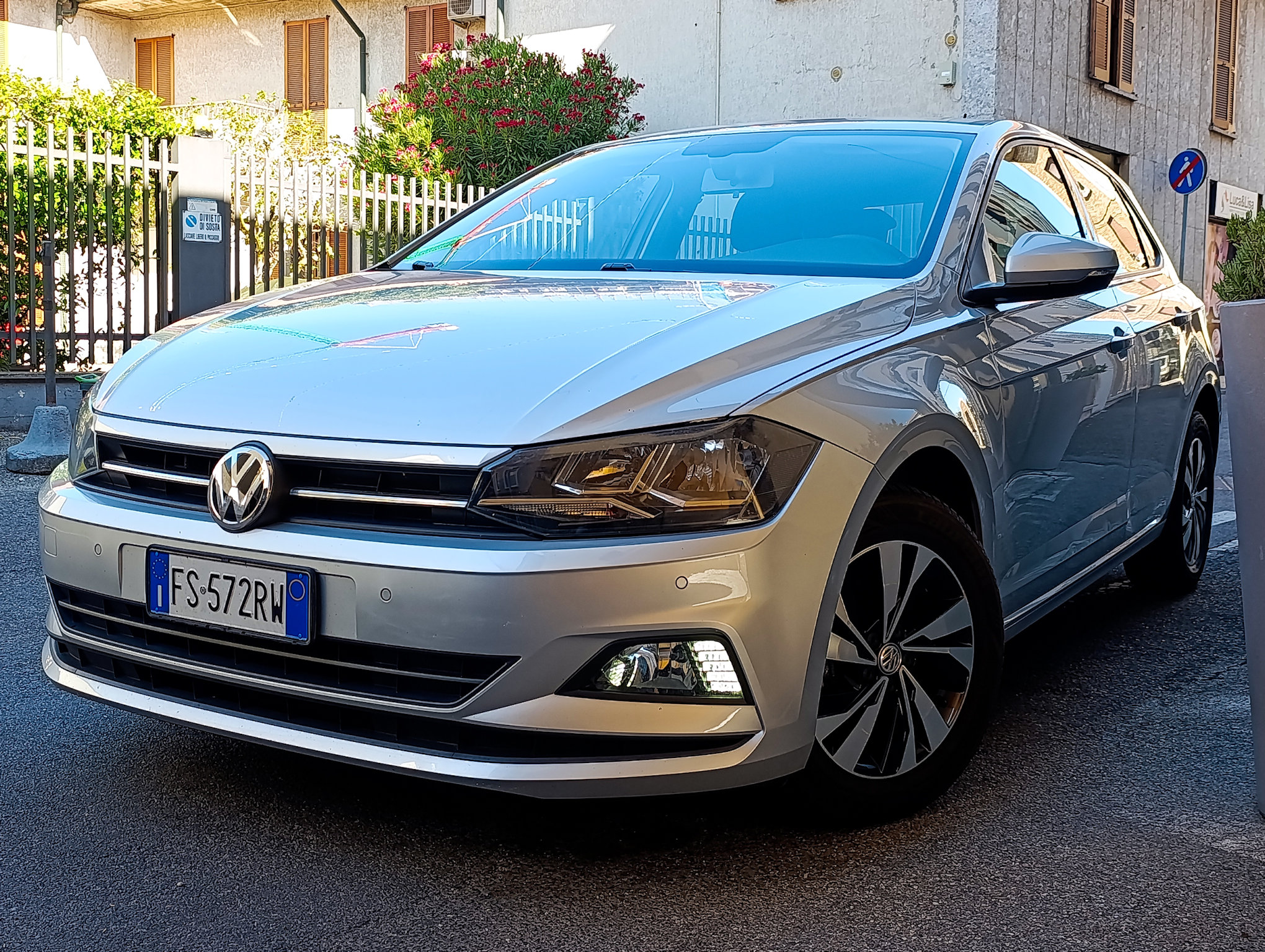 Volkswagen Polo 1.6 TDI 80cv 5 porte bluemotion tech - immagine 30