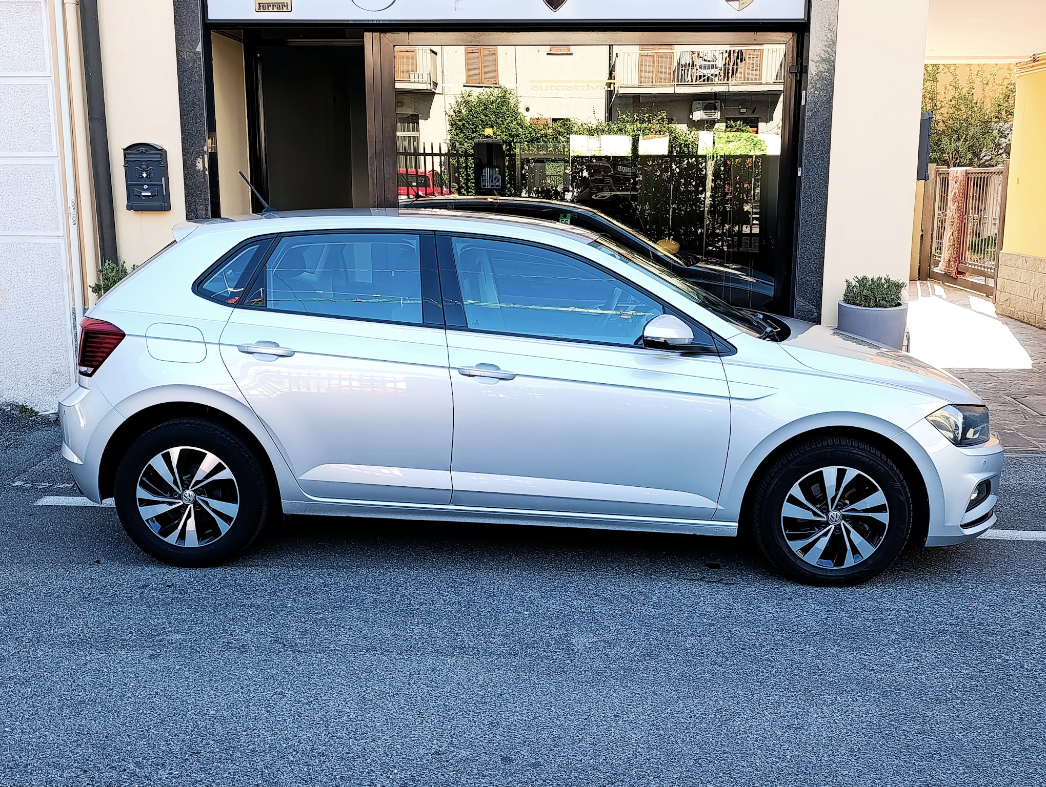Volkswagen Polo 1.6 TDI 80cv 5 porte bluemotion tech - immagine 39