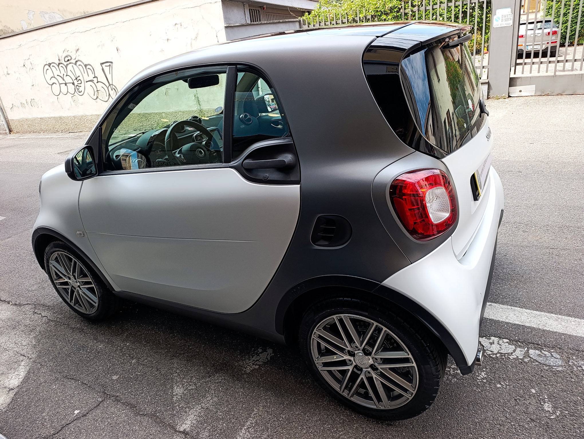 Smart Fortwo 0.9 90 cv Turbo Prime Pack Sport Brabus - immagine 24