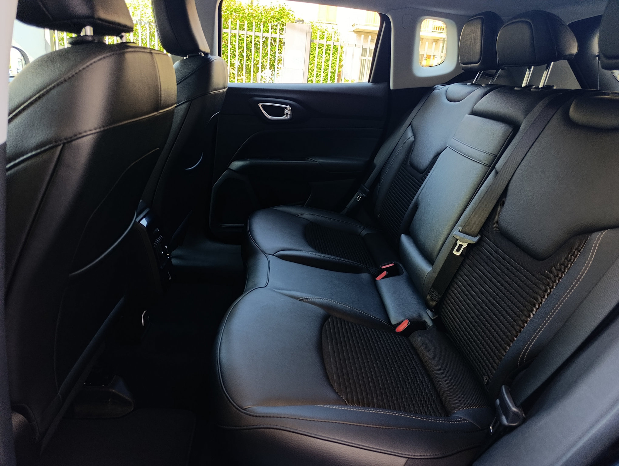 Jeep Compass 1.5 turbo t4 mhev Night Eagle 2wd 130cv - immagine 23