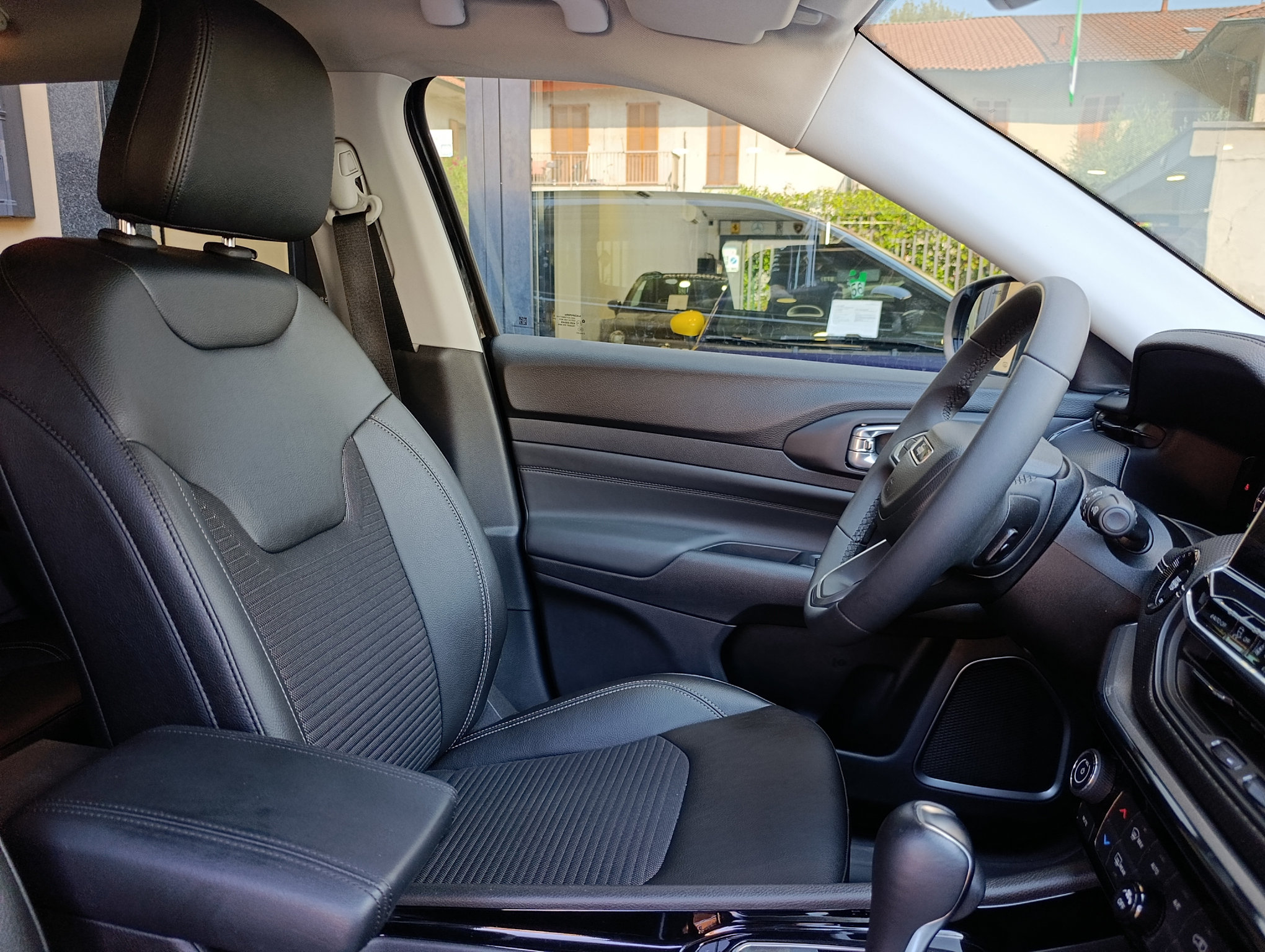 Jeep Compass 1.5 turbo t4 mhev Night Eagle 2wd 130cv - immagine 25