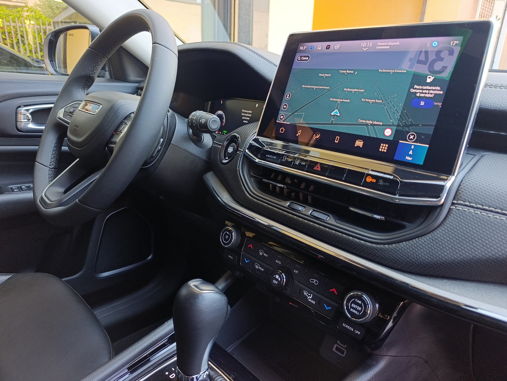 Jeep Compass 1.5 turbo t4 mhev Night Eagle 2wd 130cv - immagine 26