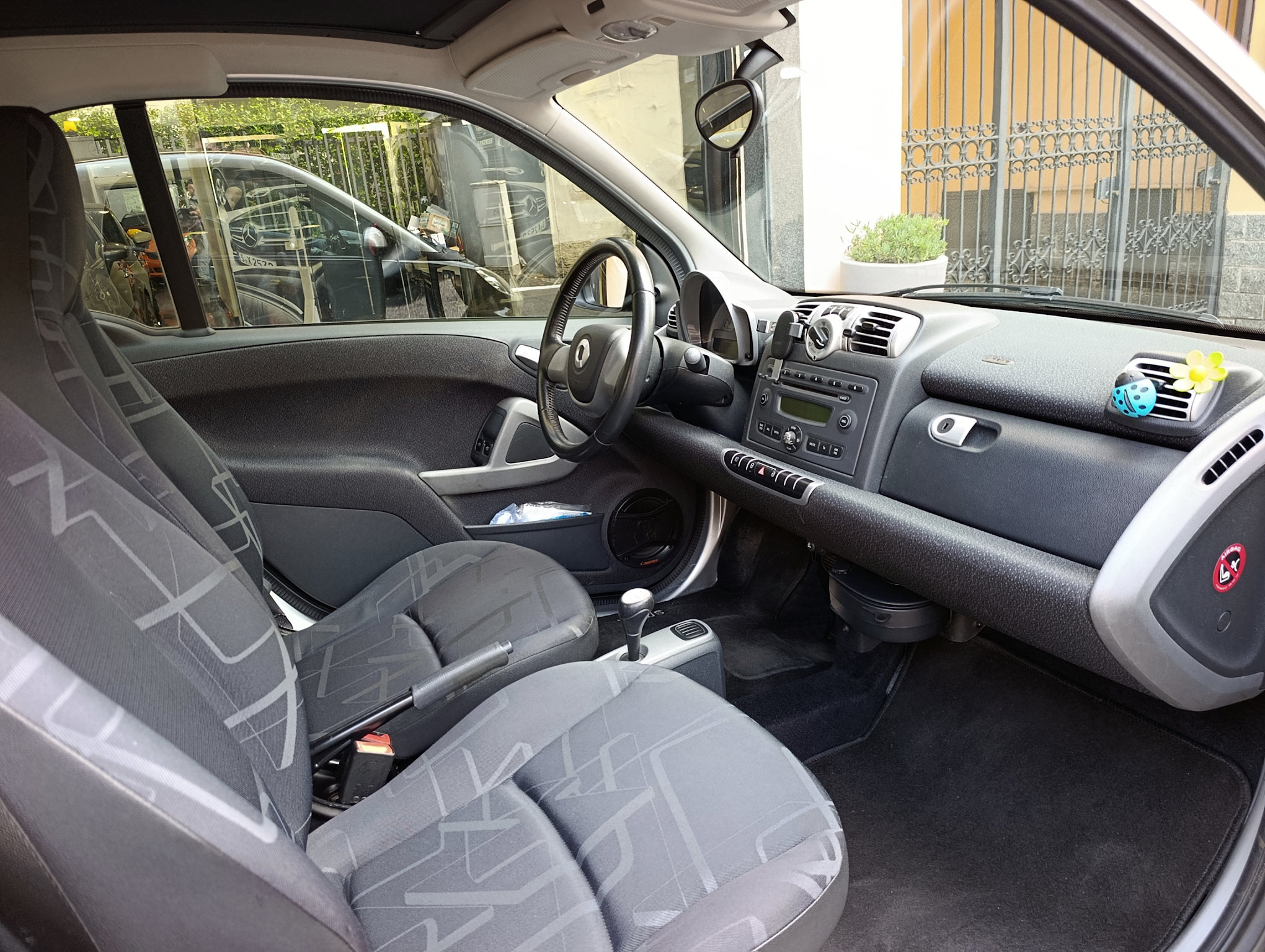 Smart Fortwo 1.0 71cv Passion aut. - immagine 12