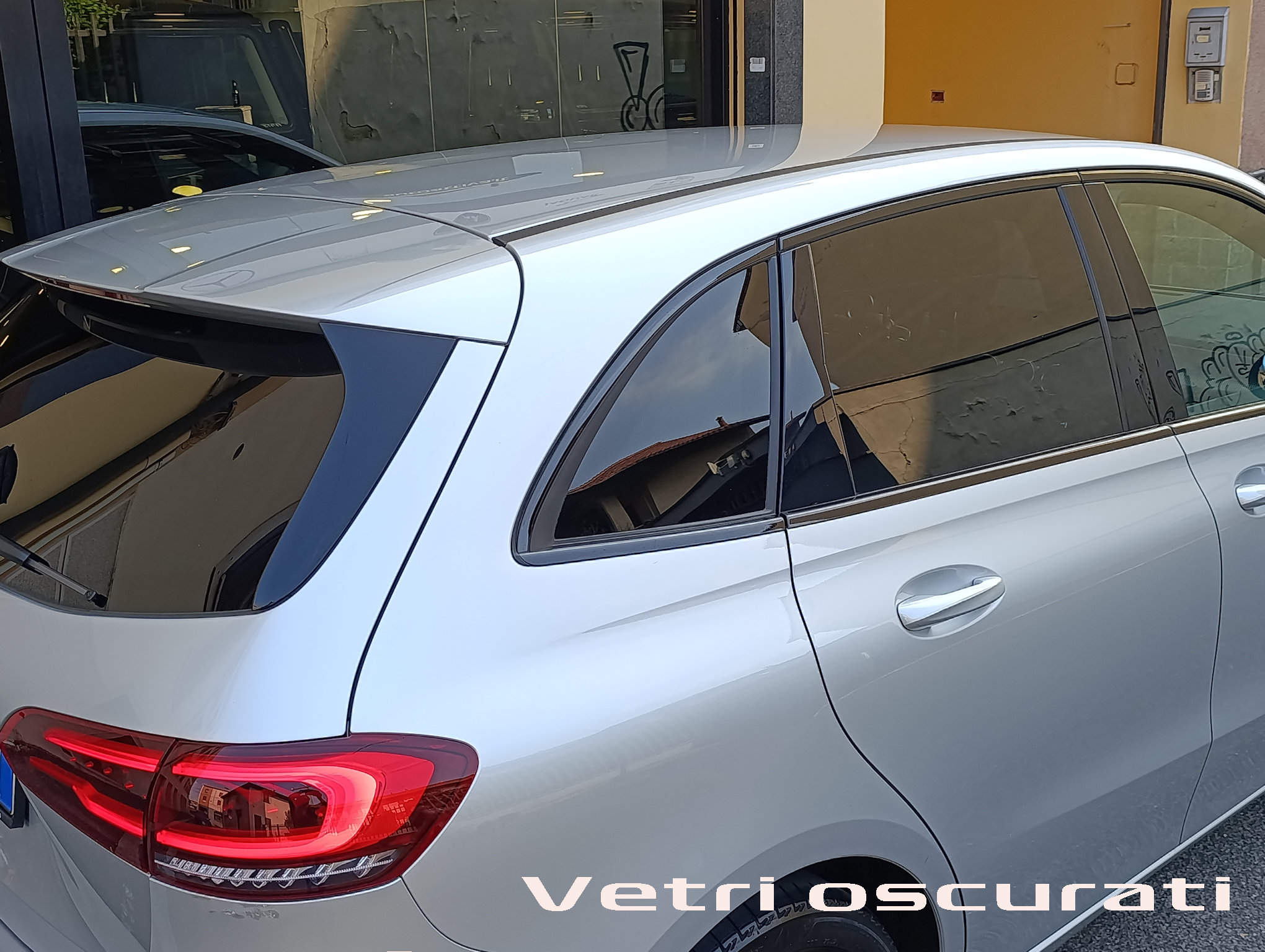 Mercedes-Benz Classe B 180 Sport aut. Pack Night - immagine 27