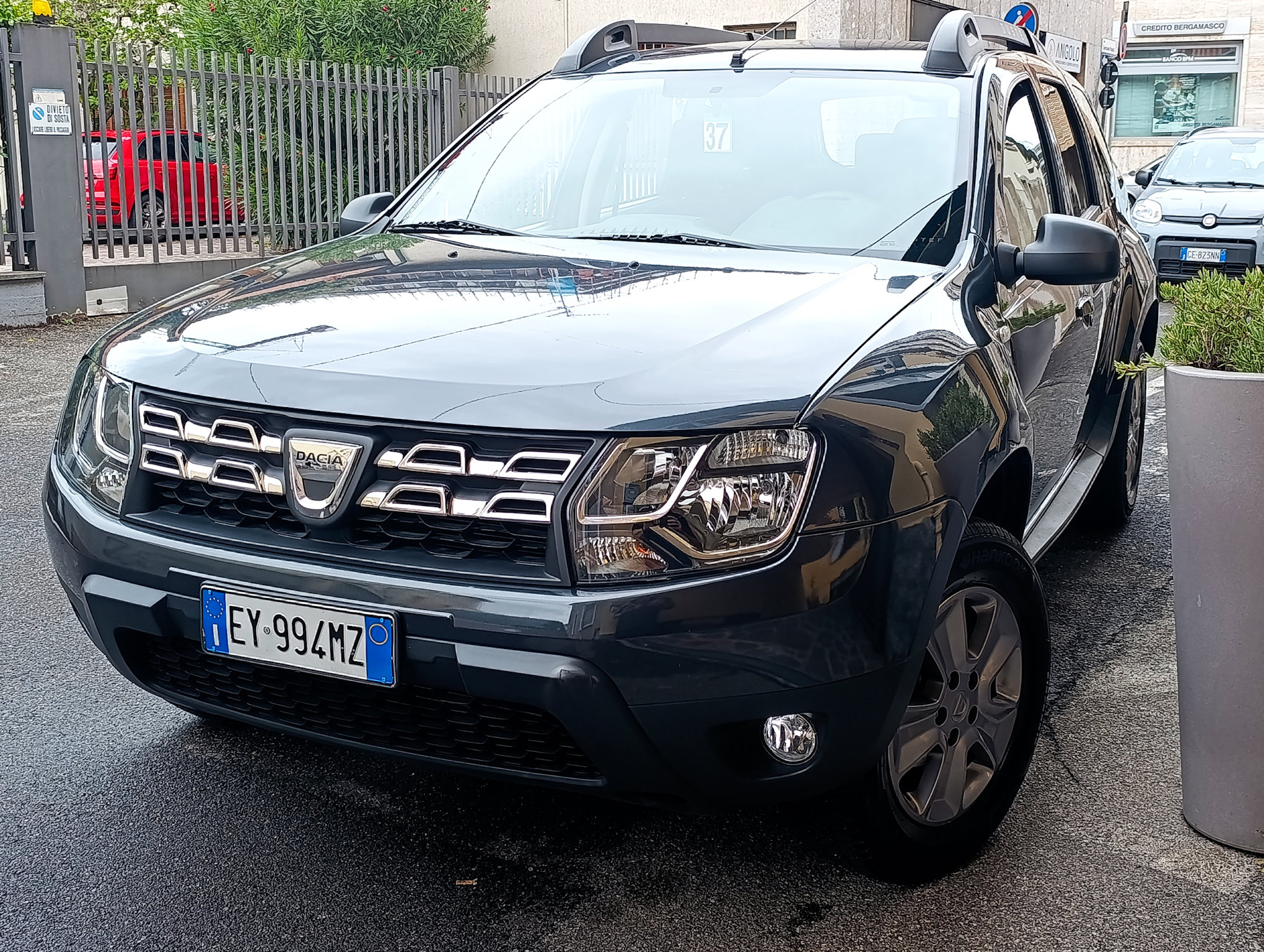 Dacia Duster 1.6 105cv Ambiance Navi/Clima - immagine 7