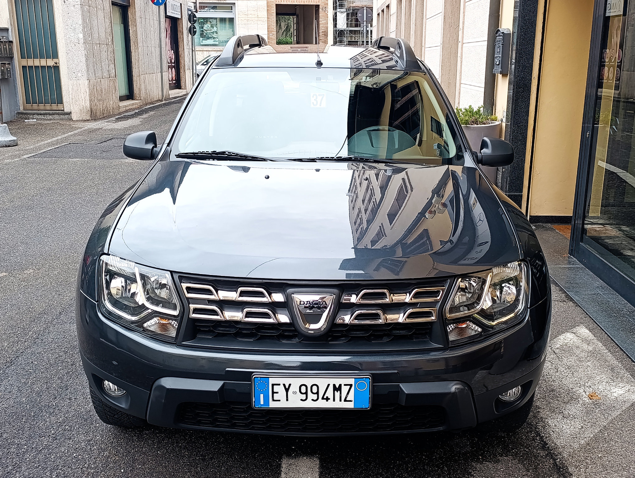 Dacia Duster 1.6 105cv Ambiance Navi/Clima - immagine 23