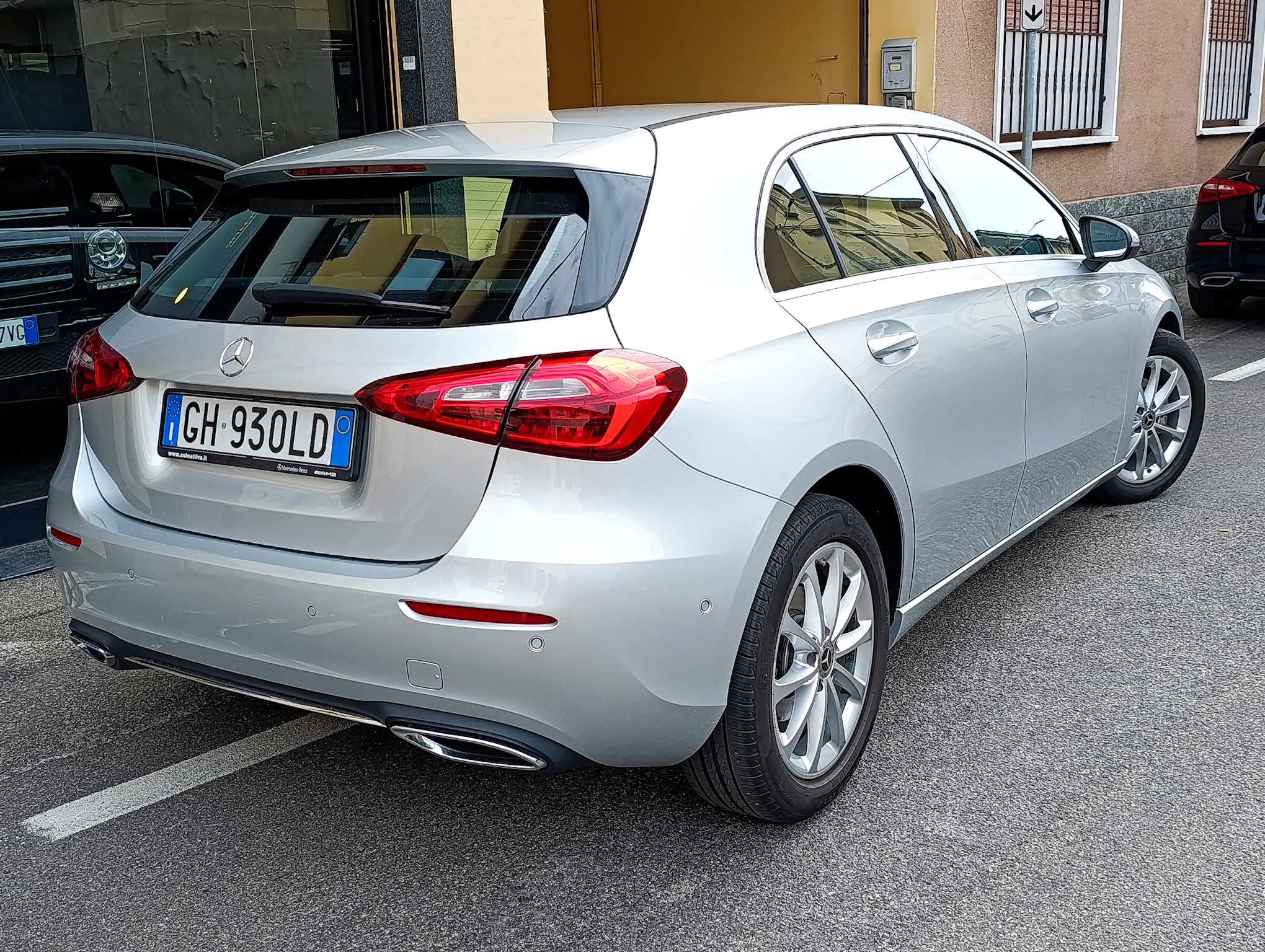 Mercedes-Benz Classe A 180 Sport 136cv automatica - immagine 2