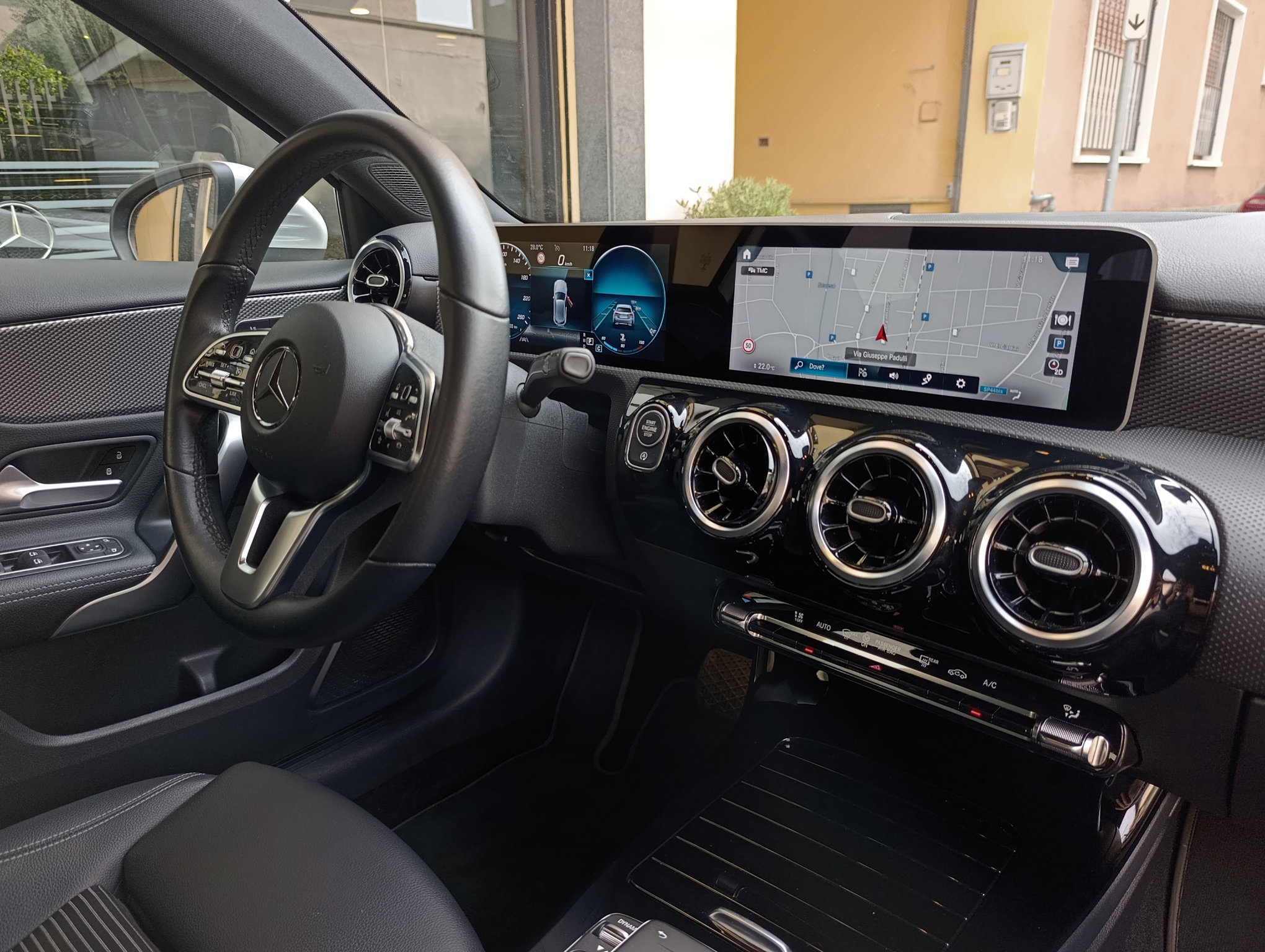 Mercedes-Benz Classe A 180 Sport 136cv automatica - immagine 24