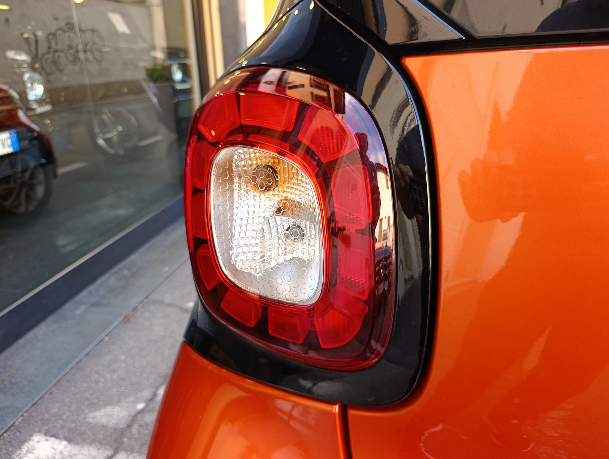 Smart Fortwo 1.0 Passion 71cv Orange automatica - immagine 19