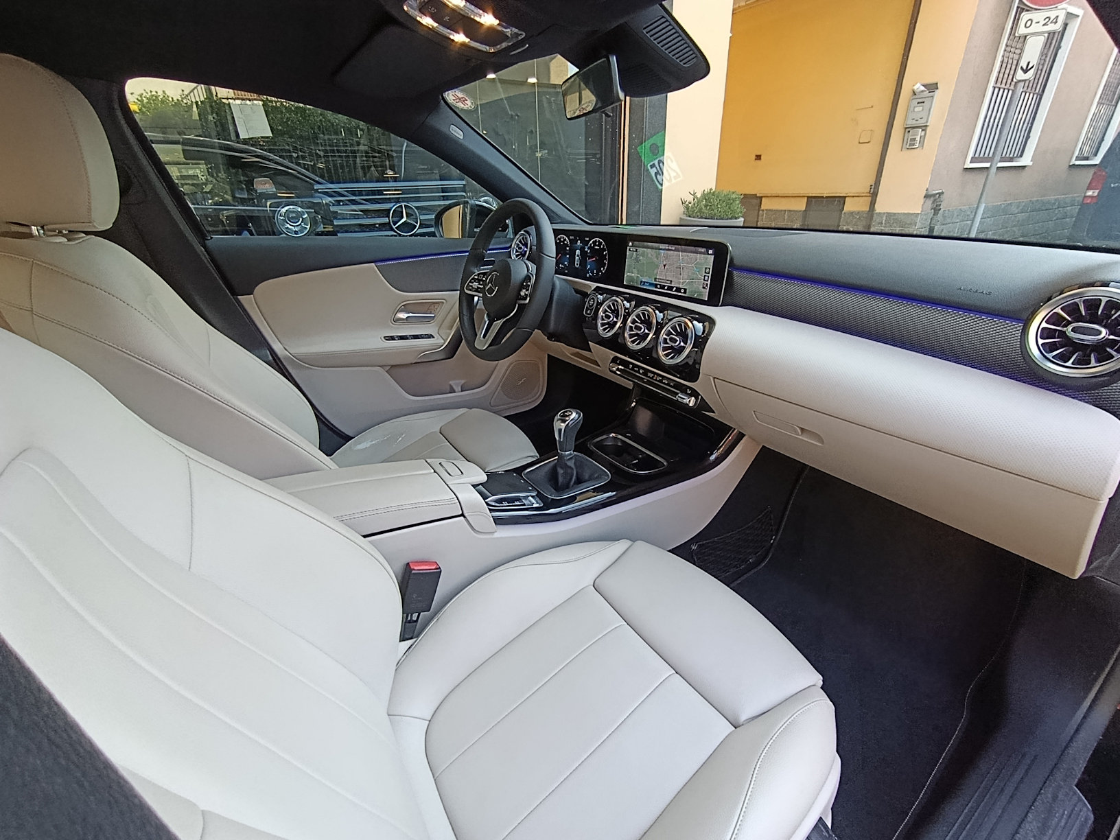 Mercedes-Benz Classe A 180 Sport Sedan 136cv Full - immagine 33