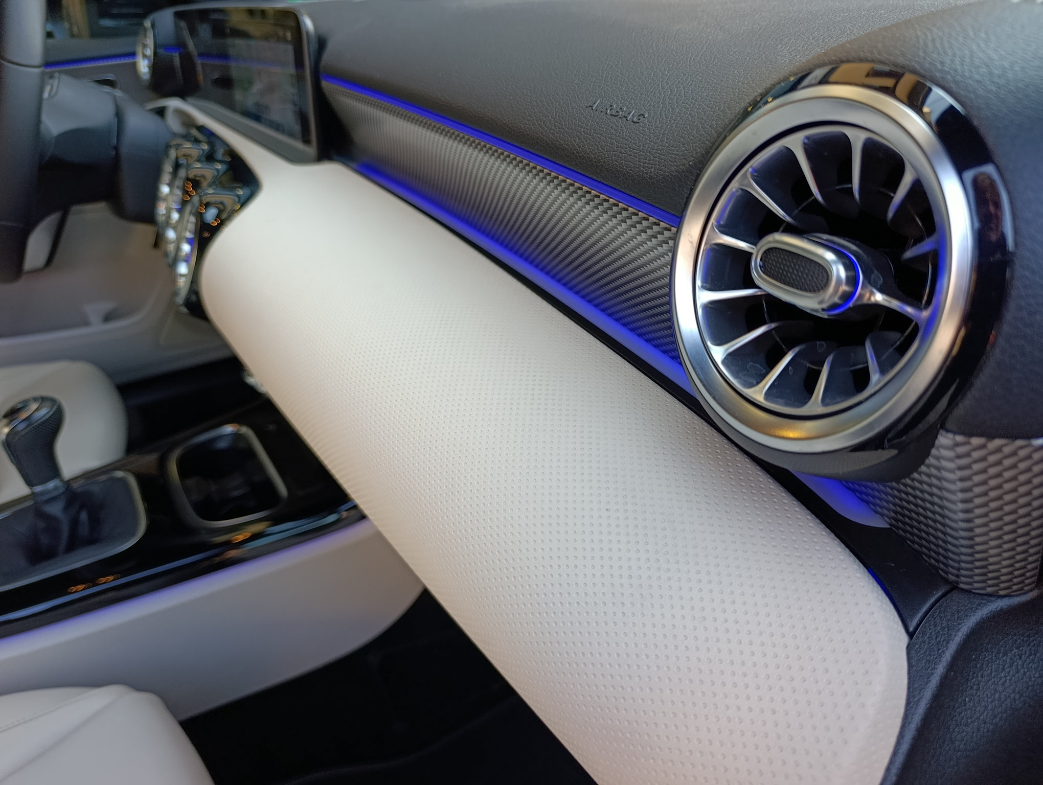 Mercedes-Benz Classe A 180 Sport Sedan 136cv Full - immagine 34