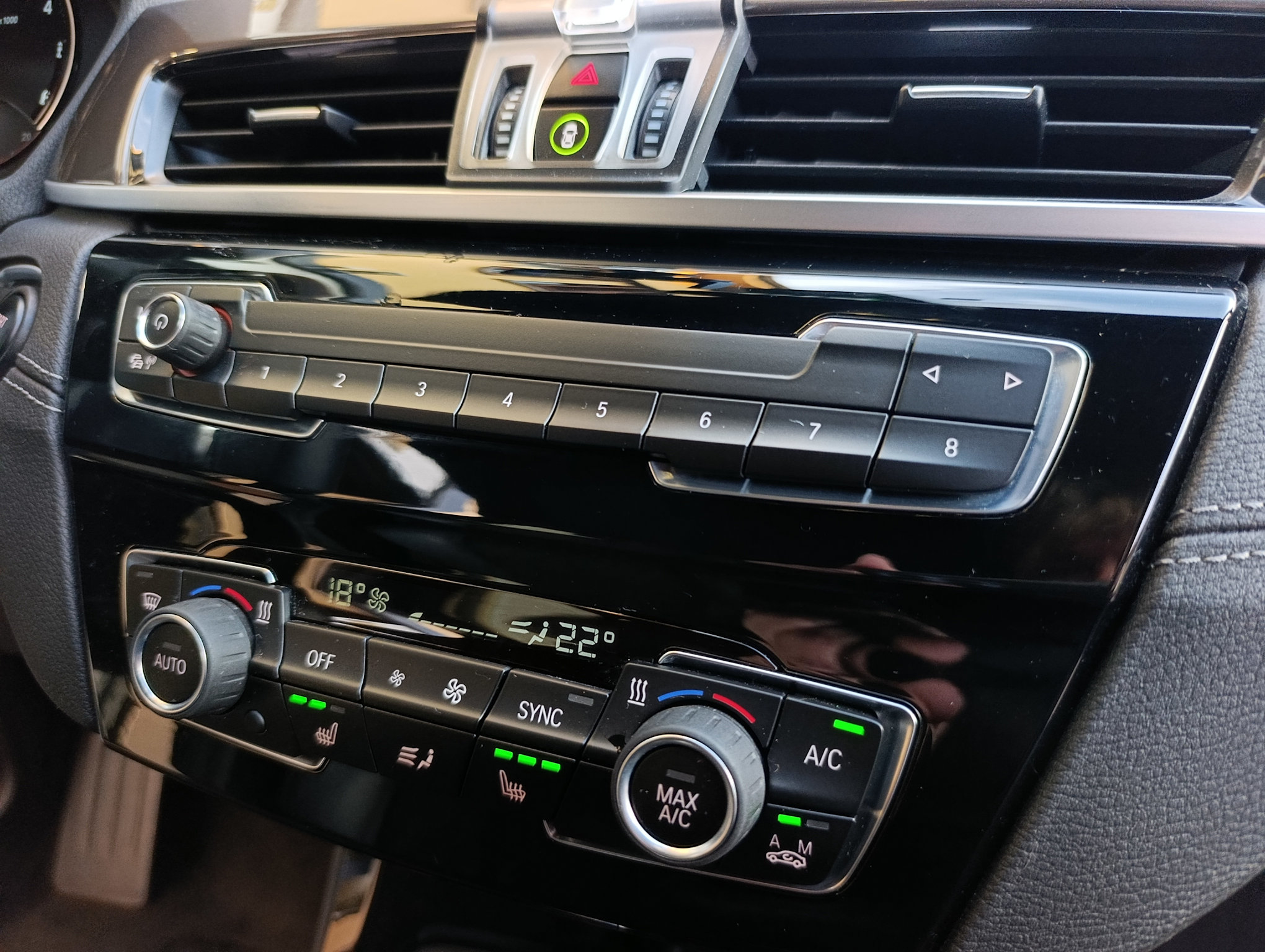 Bmw X1 Sdrive18d auto Xline - immagine 14